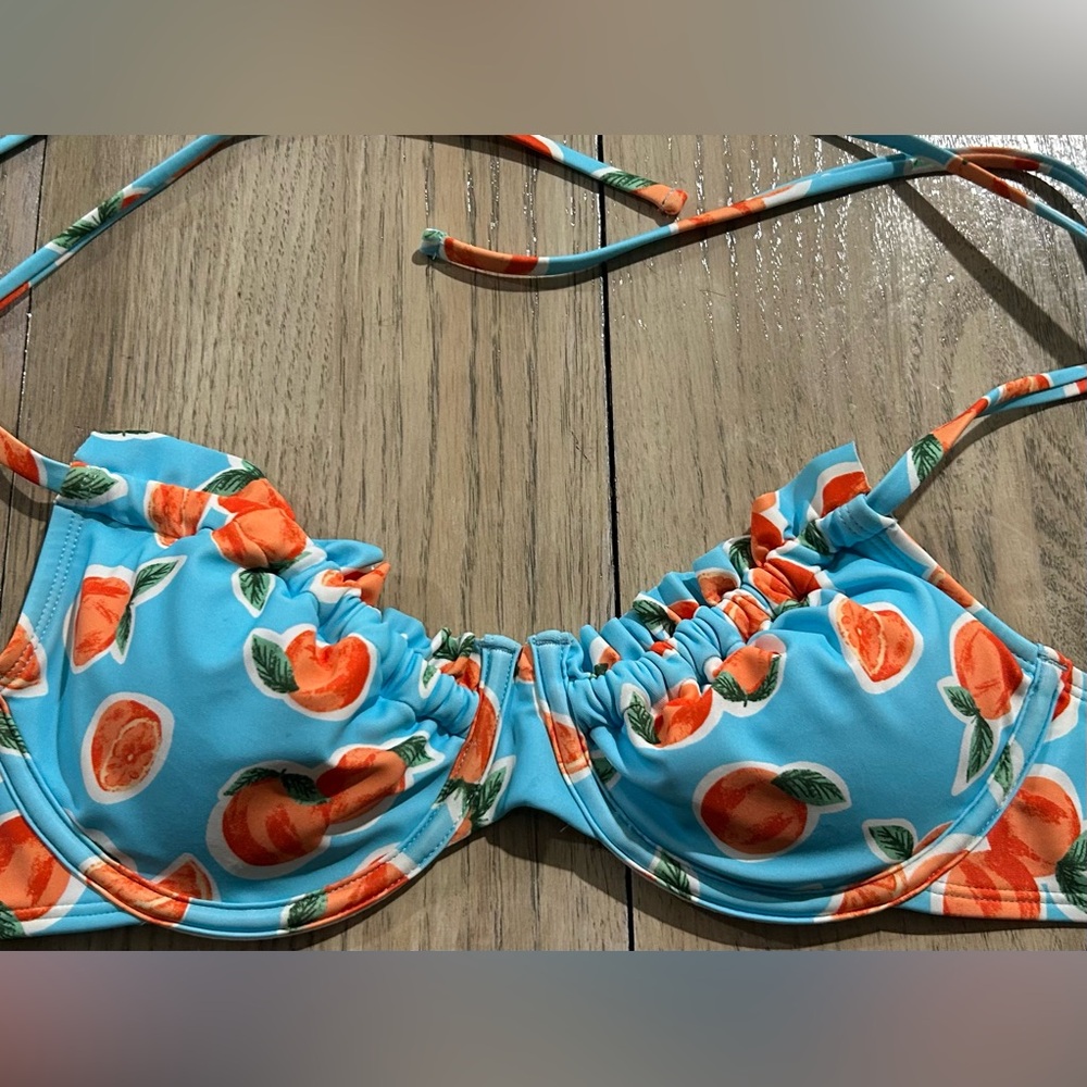 Wild Fable citrus blue & orange citrus bikini top size 4-6